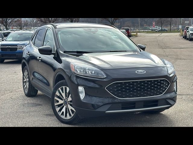 2022 Ford Escape Titanium