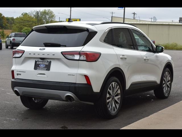 2022 Ford Escape Titanium