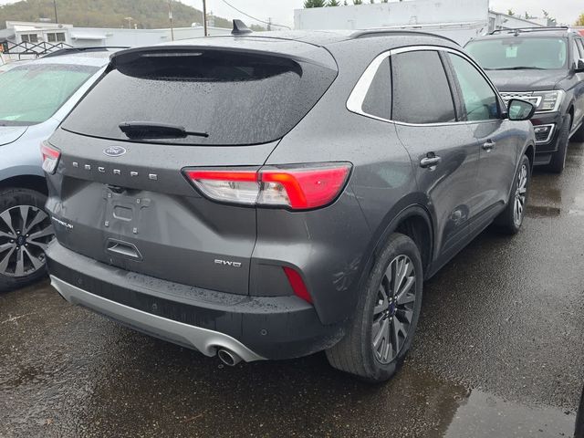 2022 Ford Escape Titanium