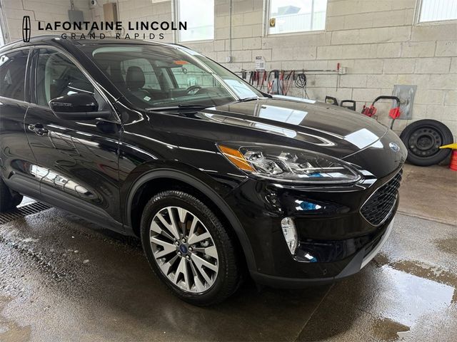 2022 Ford Escape Titanium