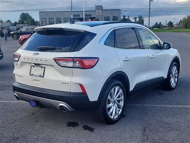 2022 Ford Escape Titanium