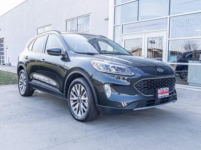 2022 Ford Escape Titanium