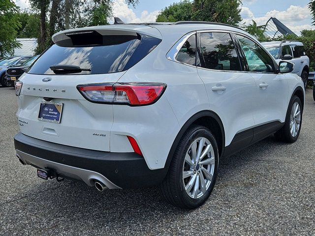 2022 Ford Escape Titanium