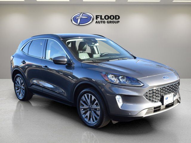 2022 Ford Escape Titanium