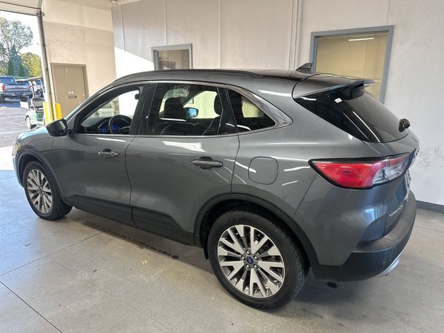 2022 Ford Escape Titanium