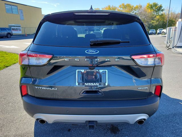 2022 Ford Escape Titanium