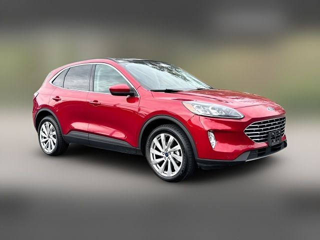 2022 Ford Escape Titanium