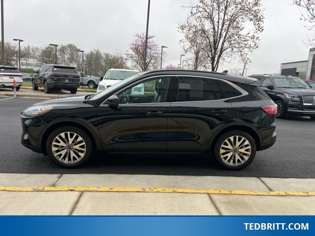 2022 Ford Escape Titanium