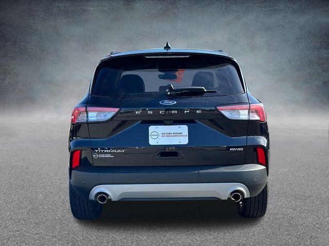 2022 Ford Escape Titanium