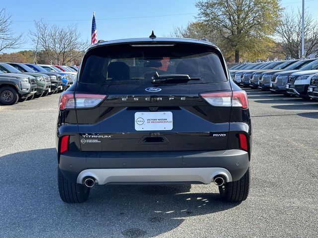 2022 Ford Escape Titanium