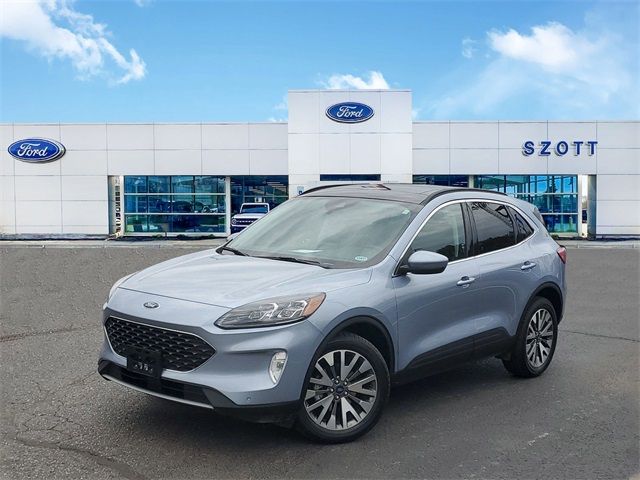 2022 Ford Escape Titanium