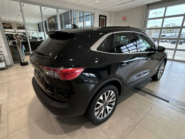 2022 Ford Escape Titanium