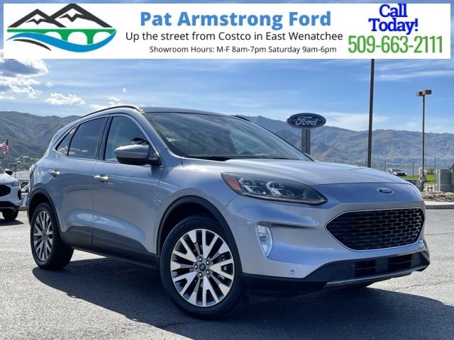 2022 Ford Escape Titanium