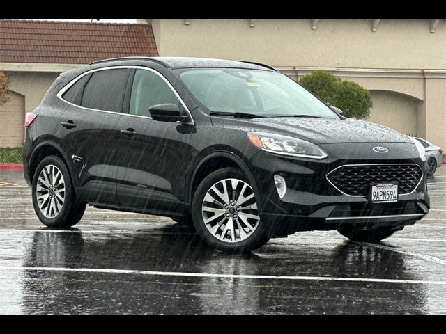 2022 Ford Escape Titanium