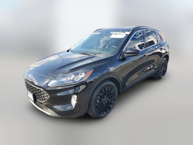 2022 Ford Escape Titanium