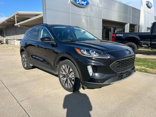 2022 Ford Escape Titanium