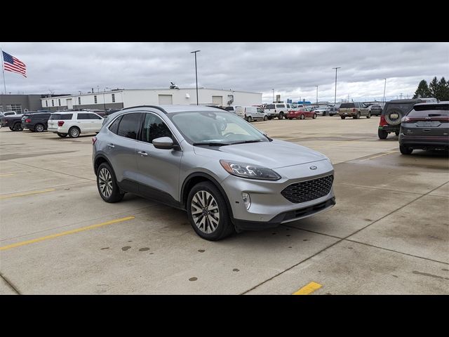 2022 Ford Escape Titanium