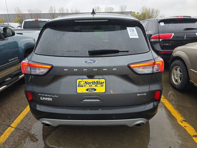 2022 Ford Escape Titanium