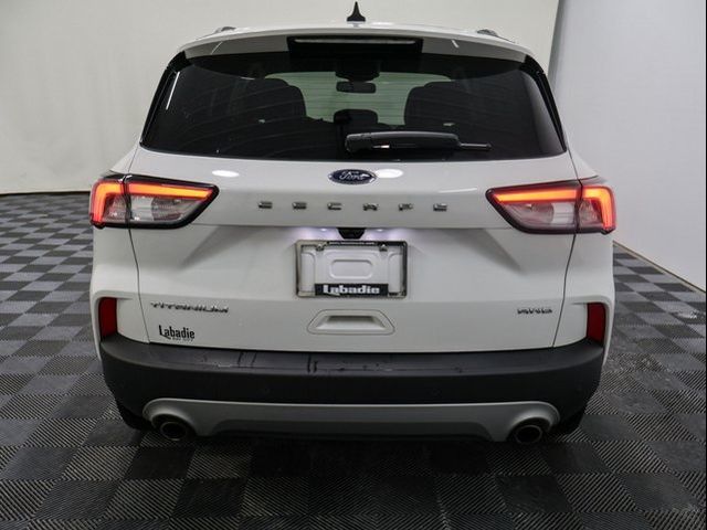 2022 Ford Escape Titanium