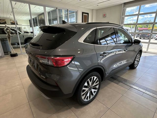 2022 Ford Escape Titanium