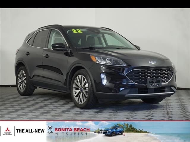 2022 Ford Escape Hybrid Titanium