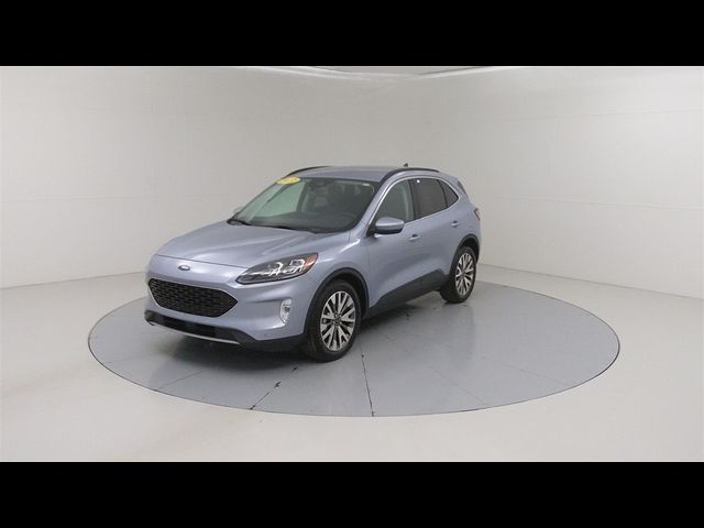 2022 Ford Escape Hybrid Titanium