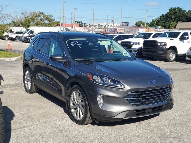 2022 Ford Escape Hybrid Titanium