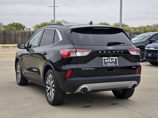 2022 Ford Escape Hybrid Titanium