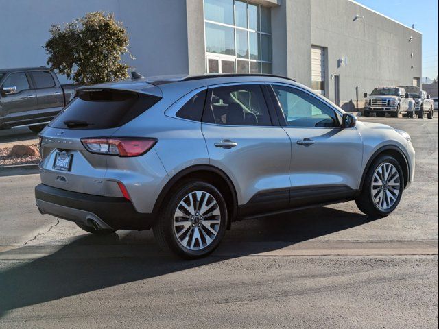 2022 Ford Escape Hybrid Titanium