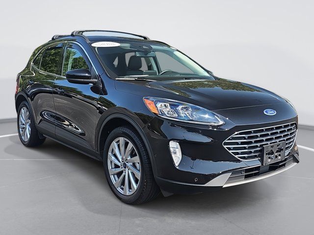 2022 Ford Escape Hybrid Titanium