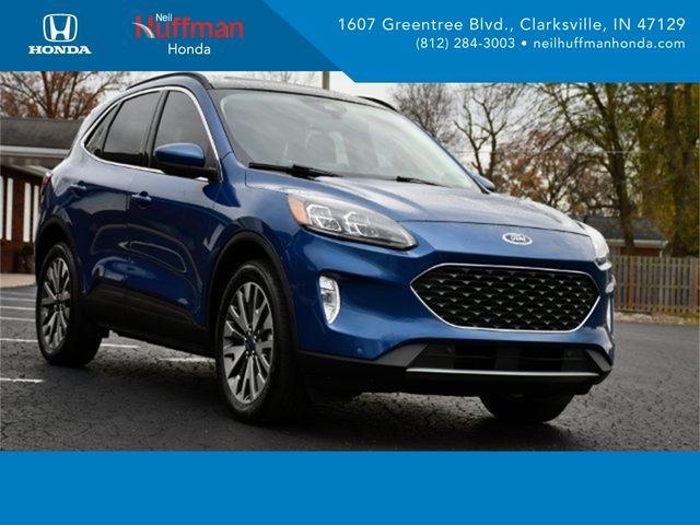 2022 Ford Escape Hybrid Titanium