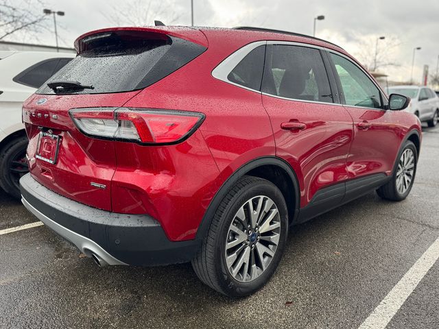 2022 Ford Escape Hybrid Titanium