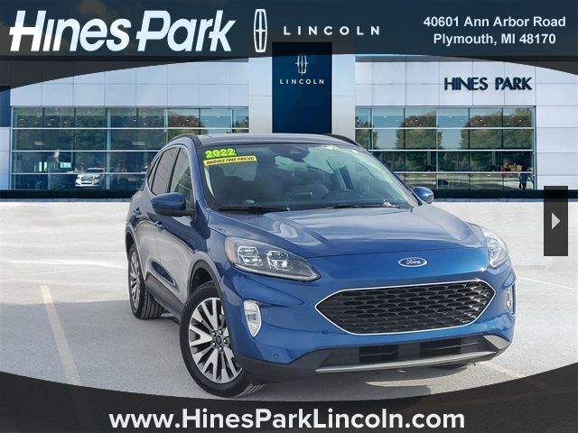 2022 Ford Escape Hybrid Titanium