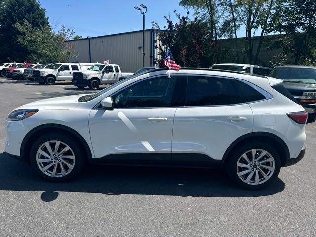 2022 Ford Escape Hybrid Titanium