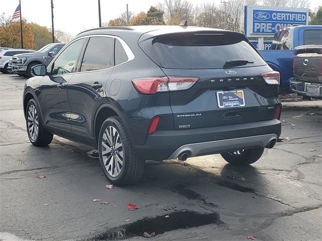 2022 Ford Escape Hybrid Titanium