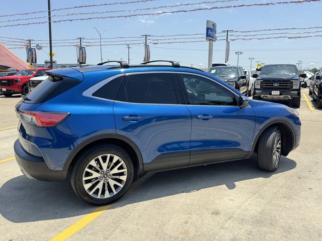 2022 Ford Escape Hybrid Titanium