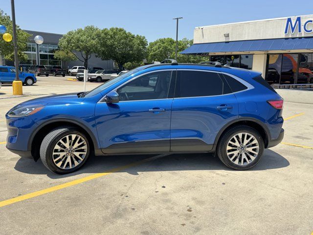 2022 Ford Escape Hybrid Titanium