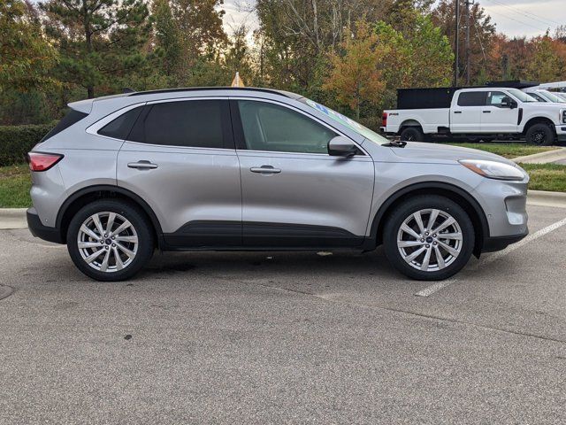 2022 Ford Escape Hybrid Titanium