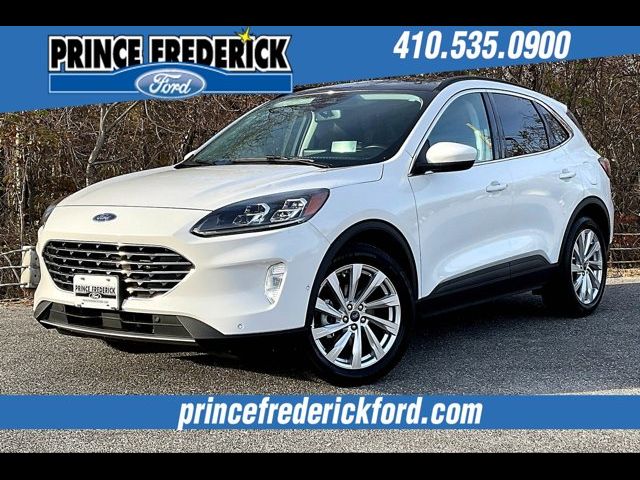 2022 Ford Escape Hybrid Titanium