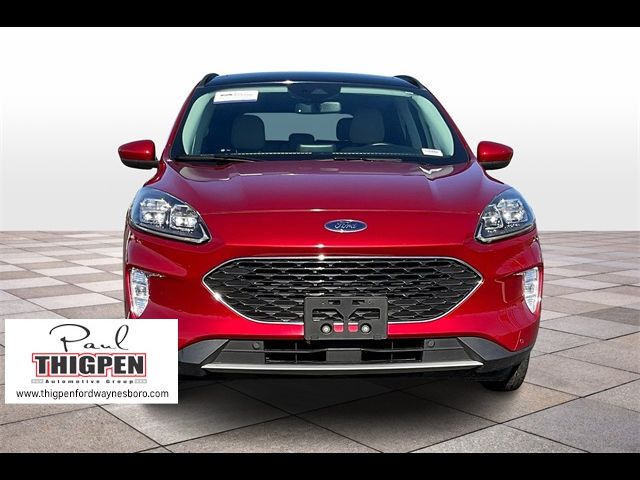 2022 Ford Escape Hybrid Titanium