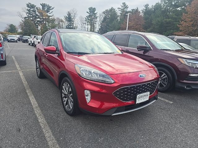 2022 Ford Escape Hybrid Titanium