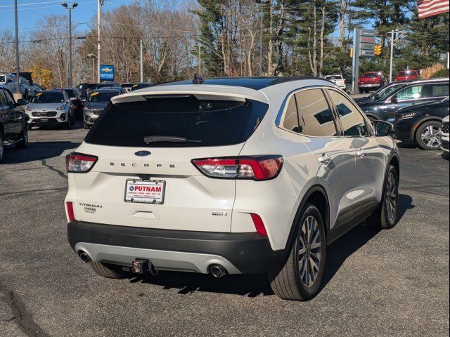 2022 Ford Escape Hybrid Titanium