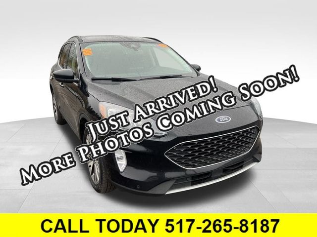 2022 Ford Escape Hybrid Titanium