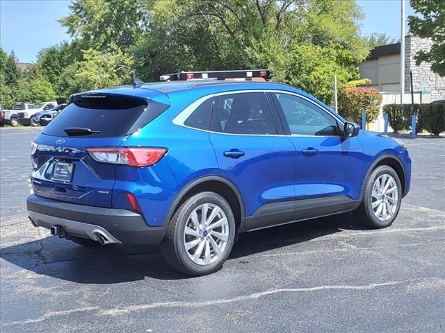 2022 Ford Escape Hybrid Titanium