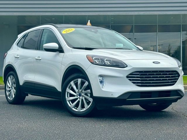 2022 Ford Escape Hybrid Titanium