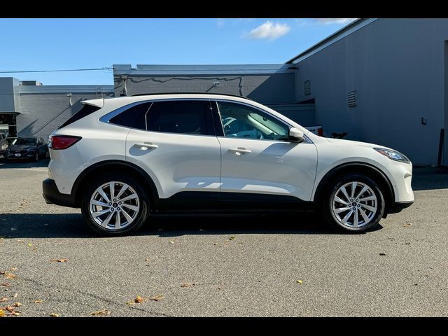 2022 Ford Escape Hybrid Titanium