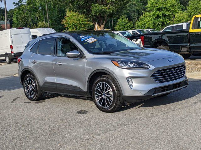 2022 Ford Escape Plug-In Hybrid Titanium