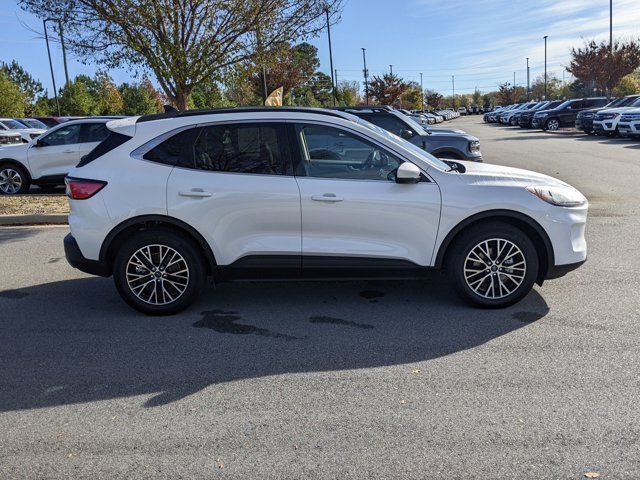 2022 Ford Escape Plug-In Hybrid Titanium