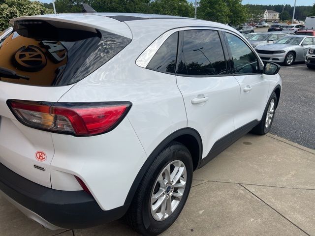 2022 Ford Escape Hybrid SE