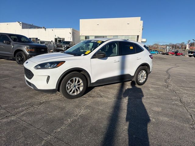 2022 Ford Escape Hybrid SE